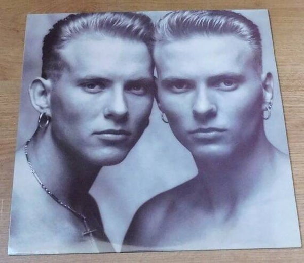 Bros – The Time