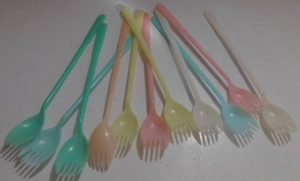 Tubberware plastic retro vorkjes