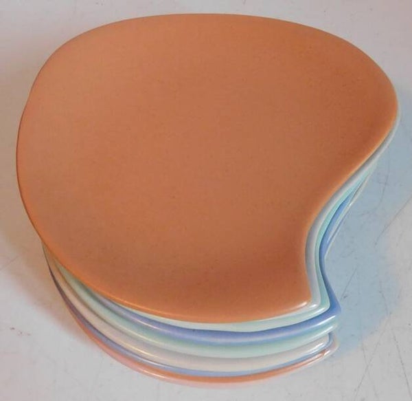 Potterie De Driehoek – 11 pastelkleurig gebaksbordjes