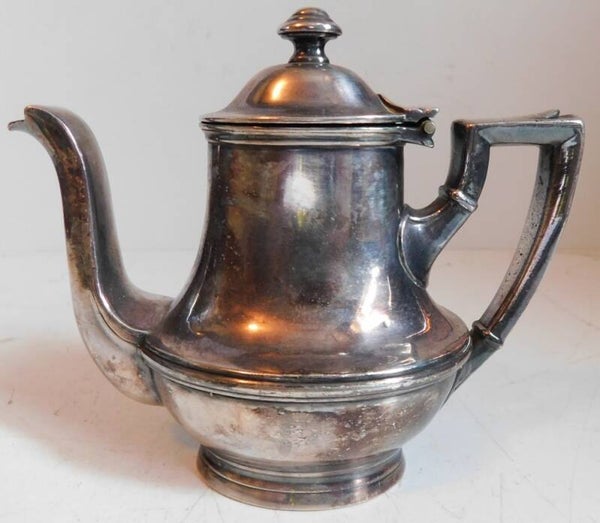 Antieke verzilverde theepot