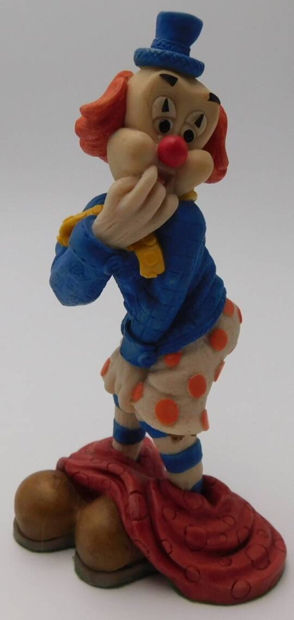 Clown uit de Poppoff-serie ‘Clown met afgezakte broek’
