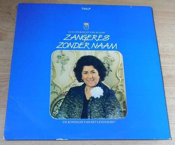 Zangeres Zonder Naam – De Koningin Van Het Levenslied - Een Overzicht Van 50 Jaar