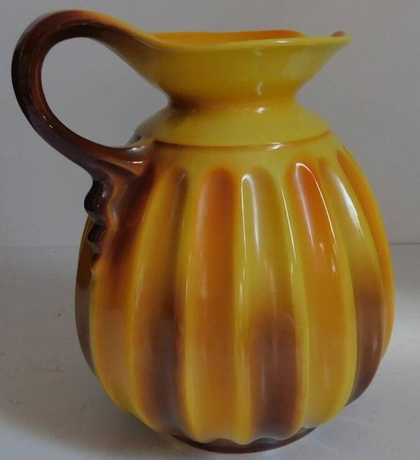 Art Deco, Gele Mosa schenkkan