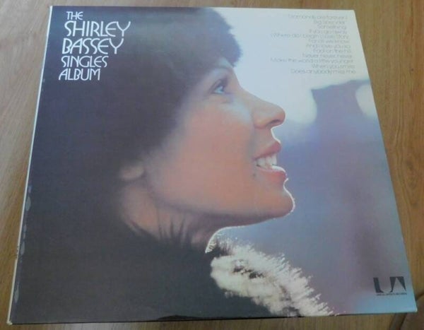Shirley Bassey – The Shirley Bassey Singles Album