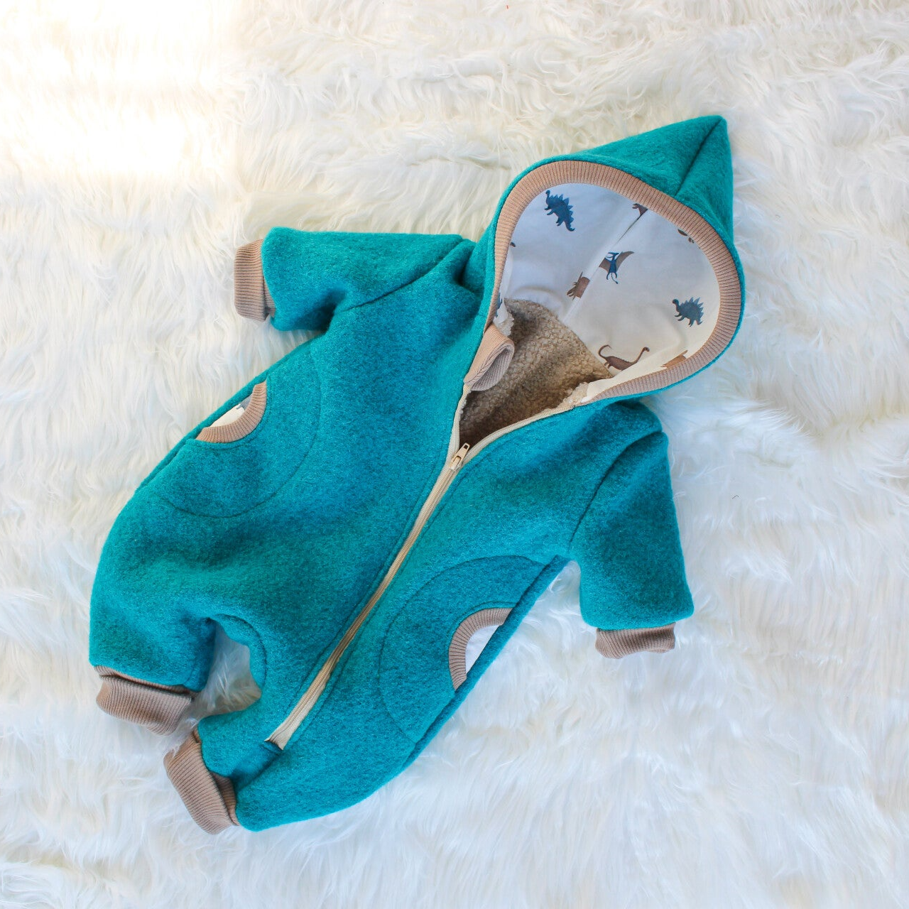 Walkoverall - Türkis mit Dinos