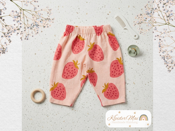 Sommer-Musselinhose „Erdbeertraum“ – Luftige Barrel-Hose für die Kleinsten