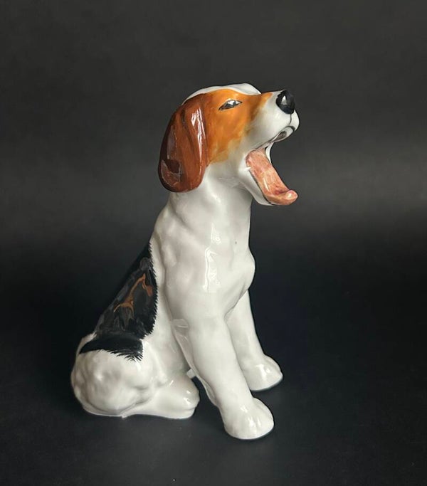 Royal Doulton England Porselein hond Beagle bone china