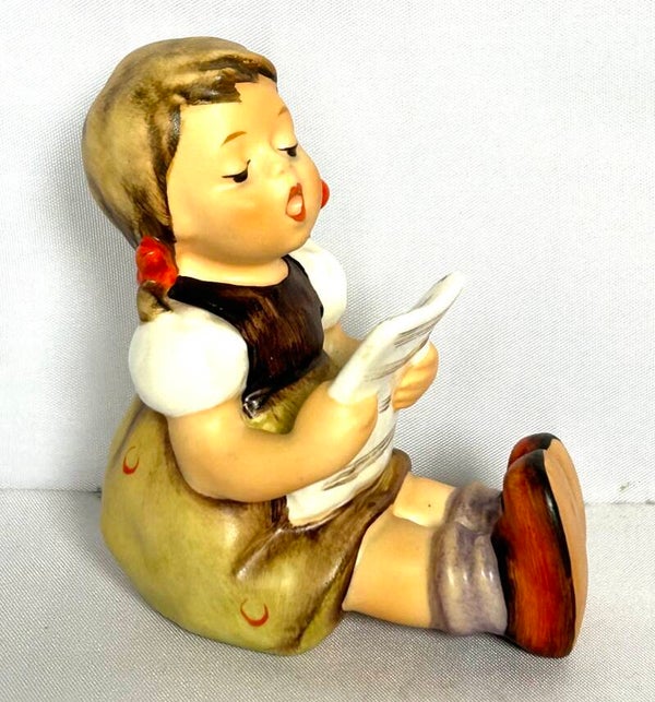 Hummel - Goebel - zingend meisje 389