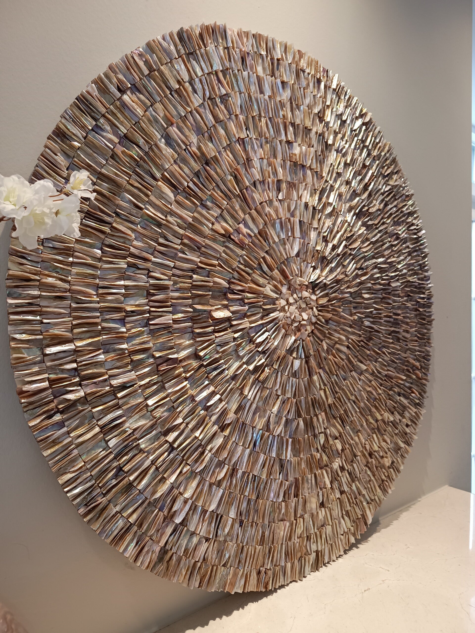 Wandbord 'mother of pearl'