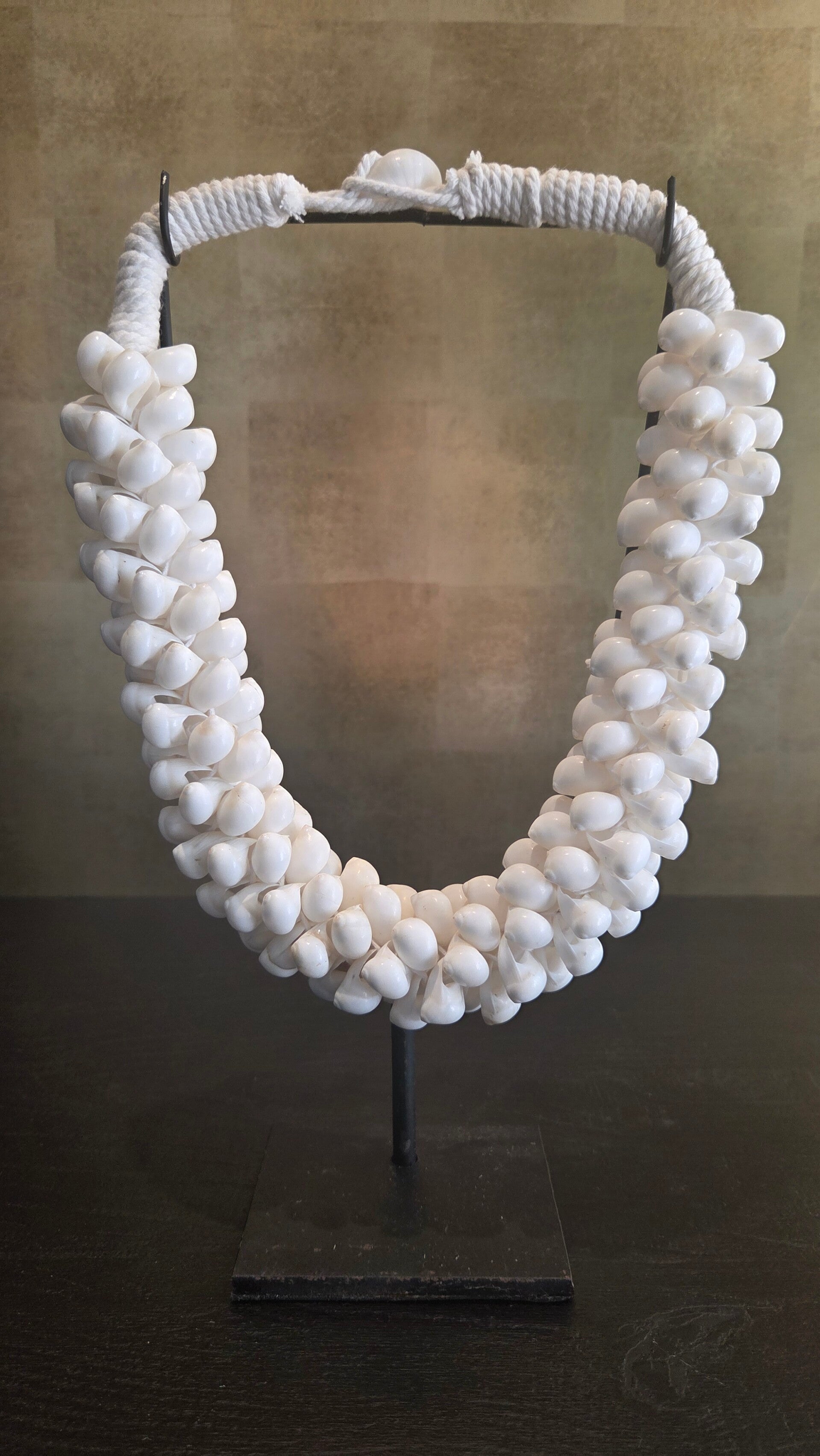 Shell necklace M