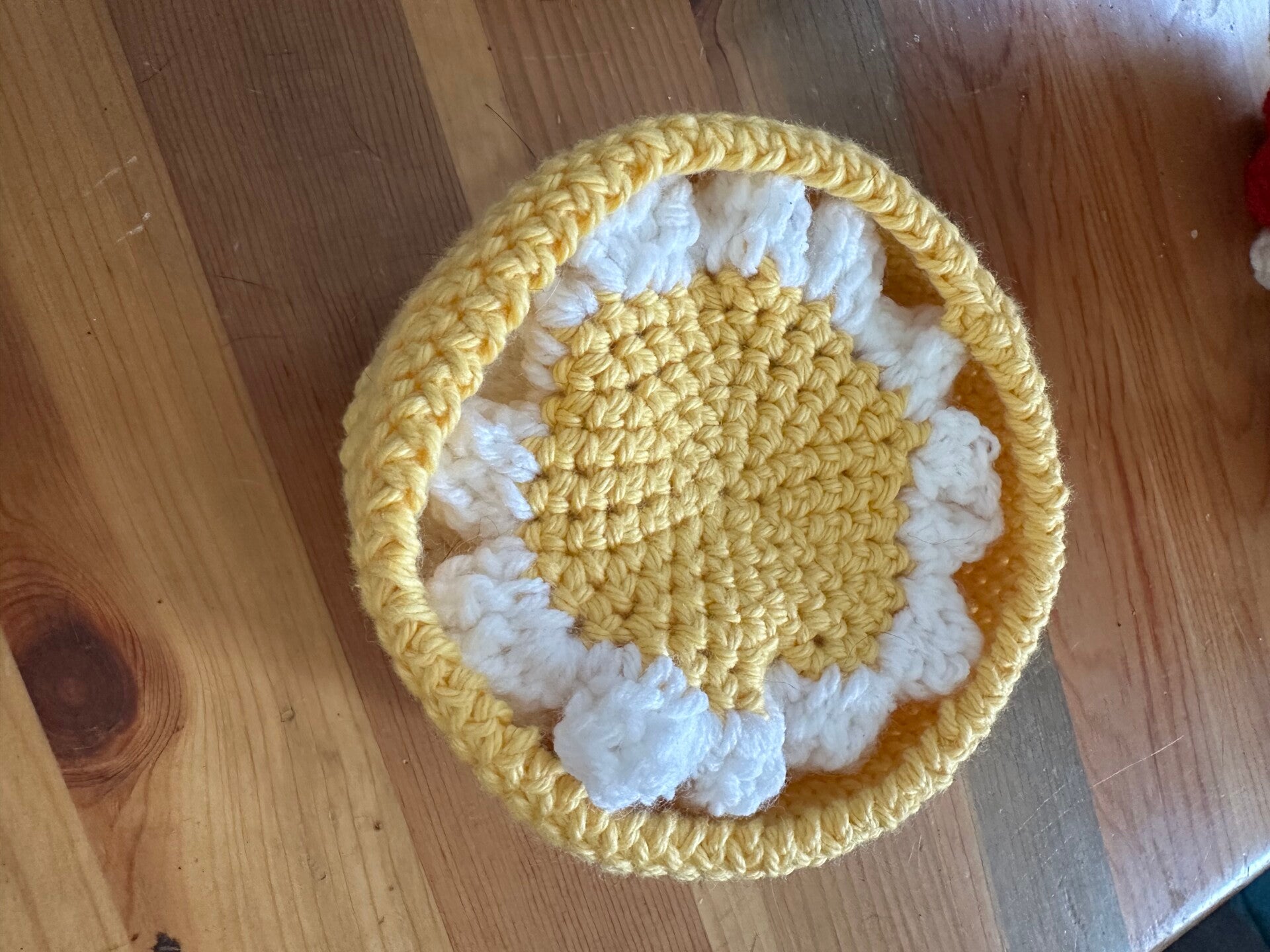 Daisy coaster set w/ holder