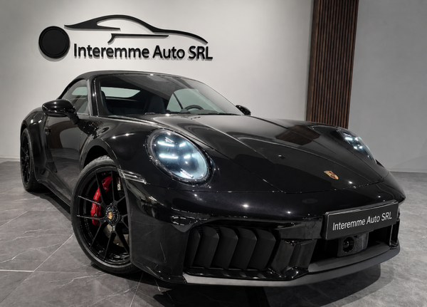 Porsche 911 Cabrio 992.2 Carrera 4 GTS cabrio 541cv 2025