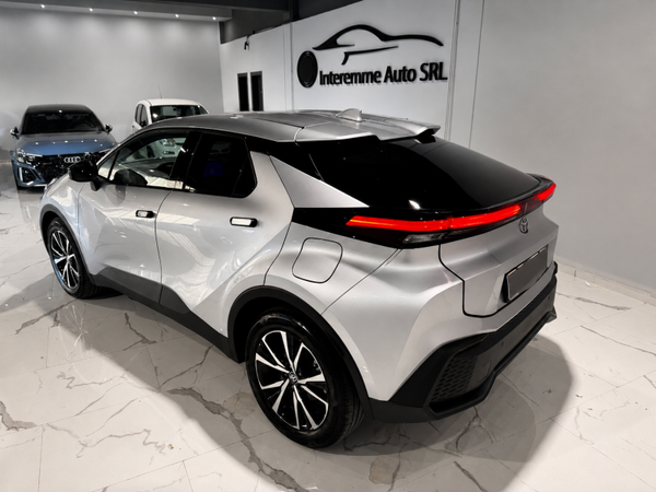 Toyota C-HR II 2.0 phev Trend fwd e-cvt da immatricolare
