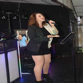 singer-gemma-nelson-standard.jpg