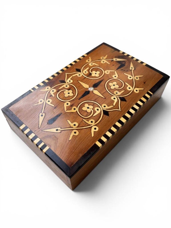Coffret jardin des alizés en bois de thuya marqueté