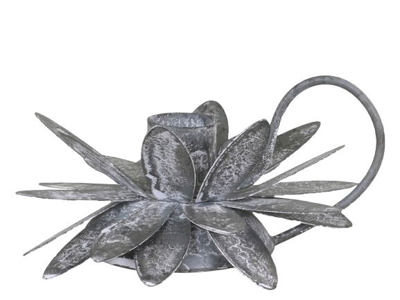 Kammerstage med blomst til bedelys