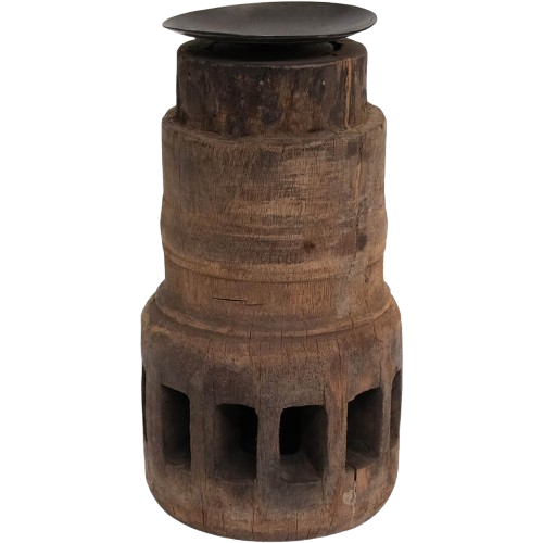 Lysestage af gammel hjulnav - Medium