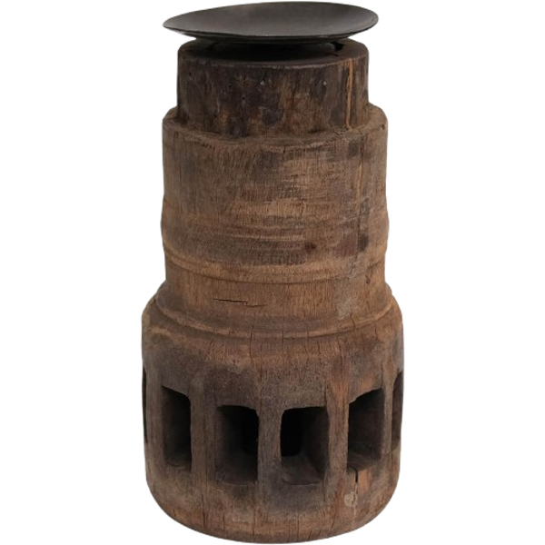 Lysestage af gammel hjulnav - Medium