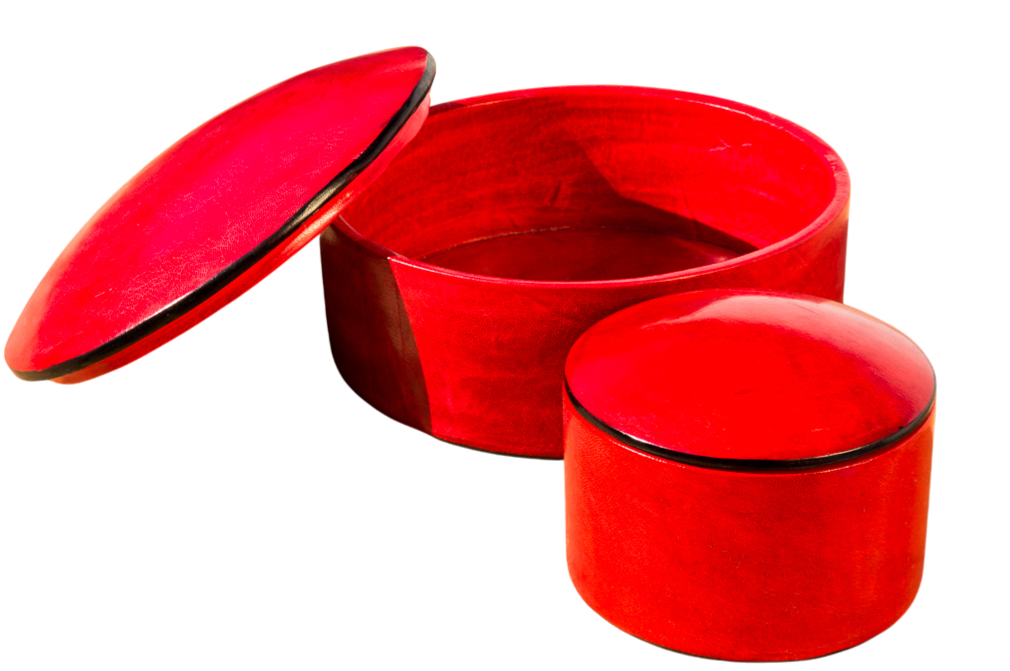 Håndlavede læderbokse i rød