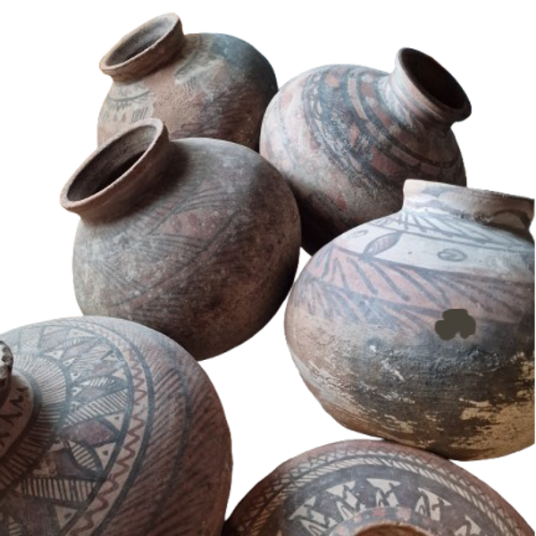 Store unika lerpotter til dekoration - med patina