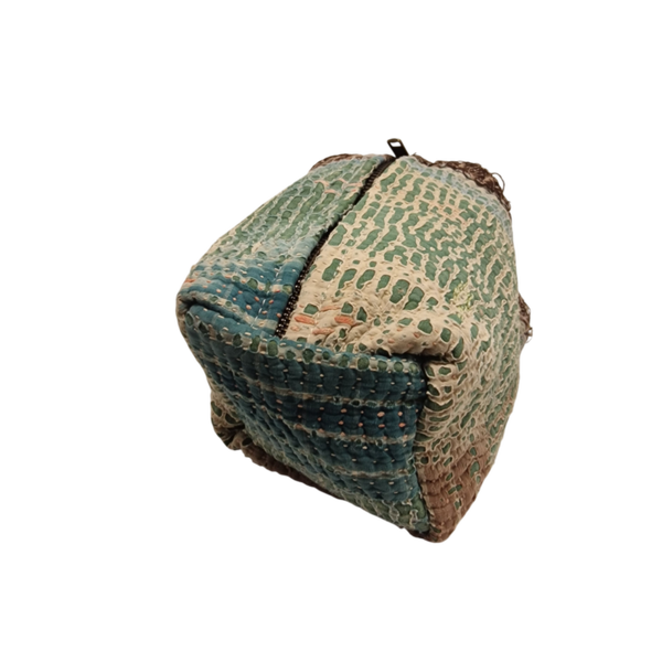 Kosmetikpung i kantha quilt