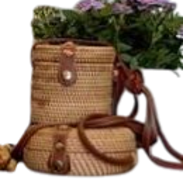 Cylinderformet flettet taske