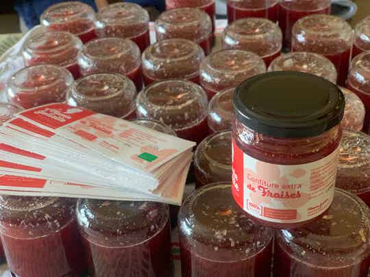 Confitures extra de fraises