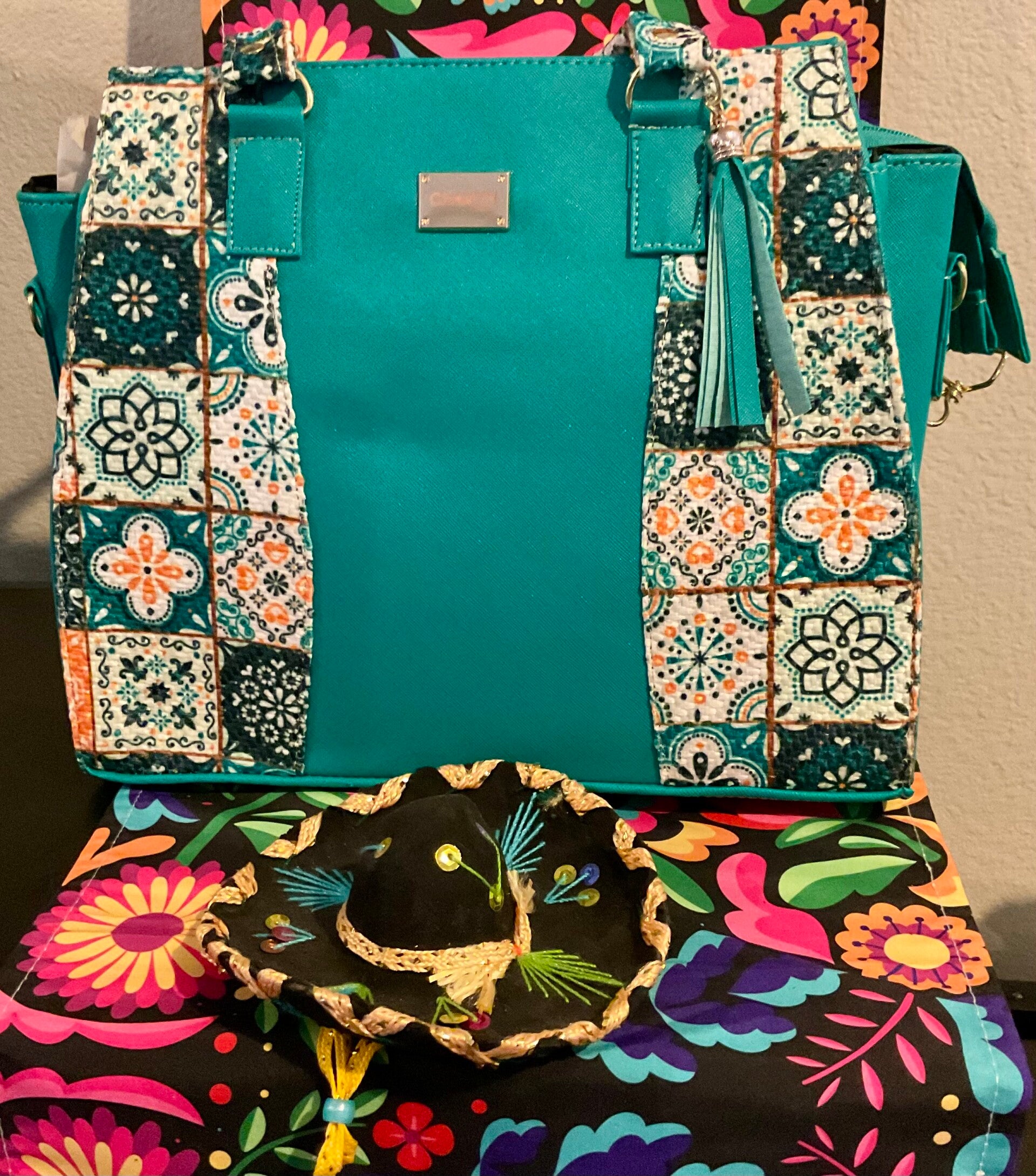 “YUTE” - MINT/PATTERN