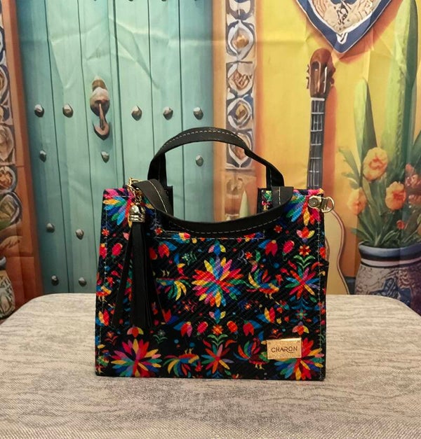 SMALL PURSE- SEVEN DIFFERENT COLORS