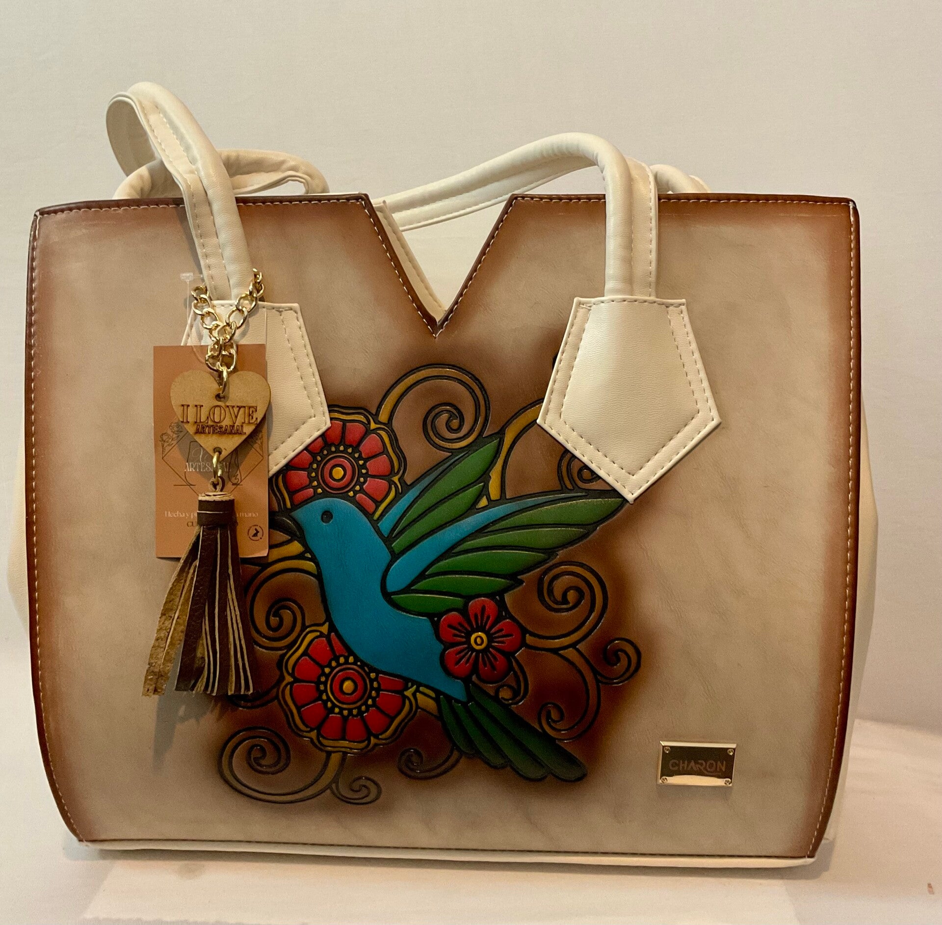 White Hummingbird Premium