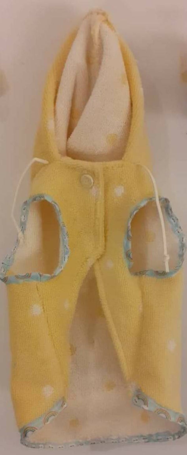 Yellow sweet