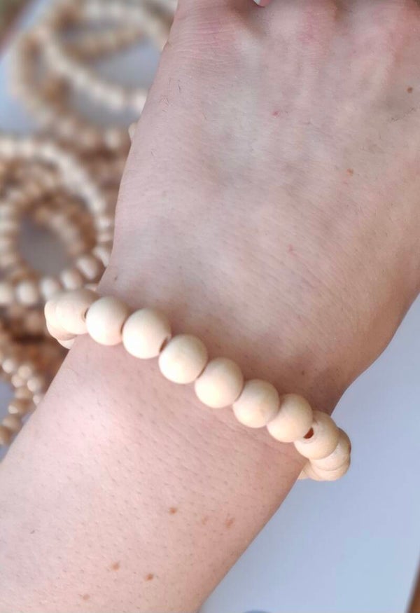 Armband aus naturbelassenen Holzkugeln – handgefertigt, mit liebe aufgefädelt, 19 cm, 7 g