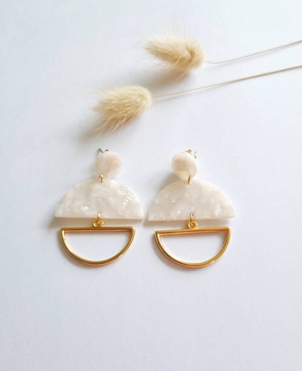 NOT SO WHITE • Circles