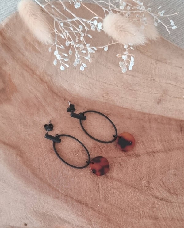 MILK IN MY COFFEE • Pumpkin spice latté • Decaf