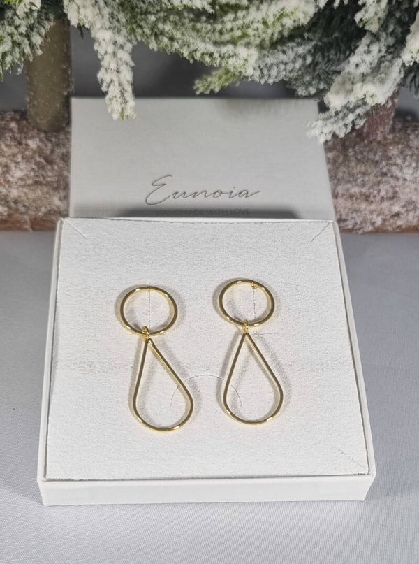 POP THE CHAMPAGNE • Silke