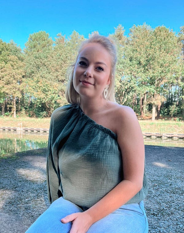 BLOUSE • Off shoulder • kaki