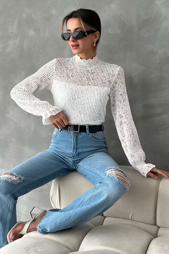 Blouse en dentelle crème