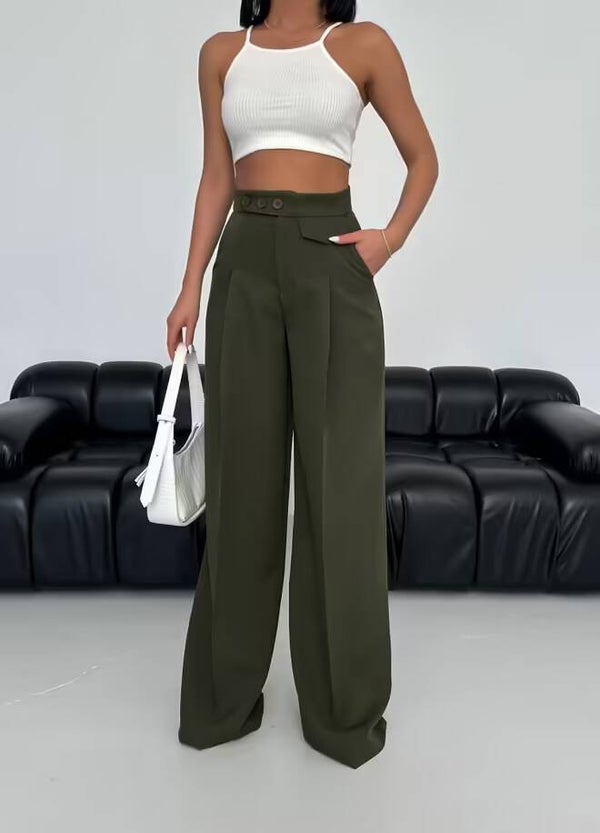 Pantalon détaillé à trois boutons