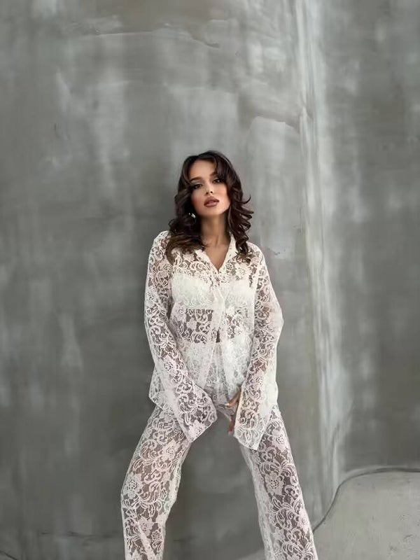 Costume double en dentelle-écru