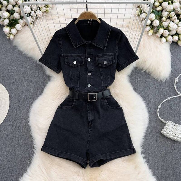 Combishort  en jean noir avec ceinture
