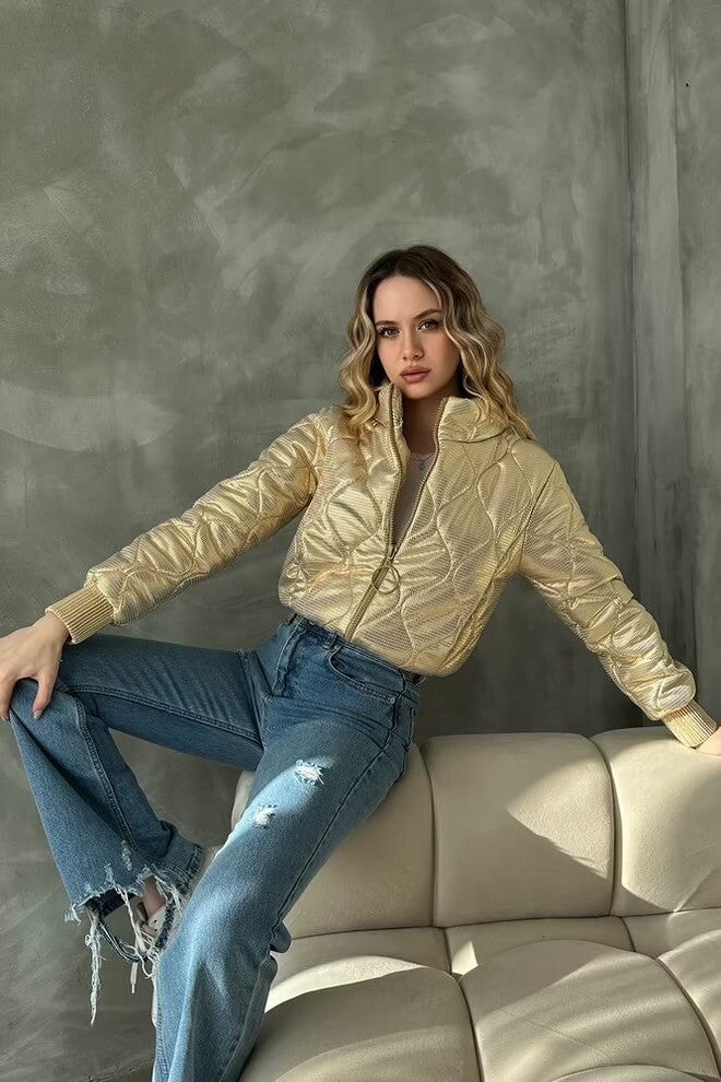 Veste matelassée dorée - Brillance et modernité