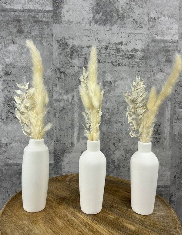 Droogbloem in vaasjes - Set van 3 - Hoogte 16 cm - Porselein - Wit- Decoratieve Boeketten - Natuurlijke Droogbloemenmix