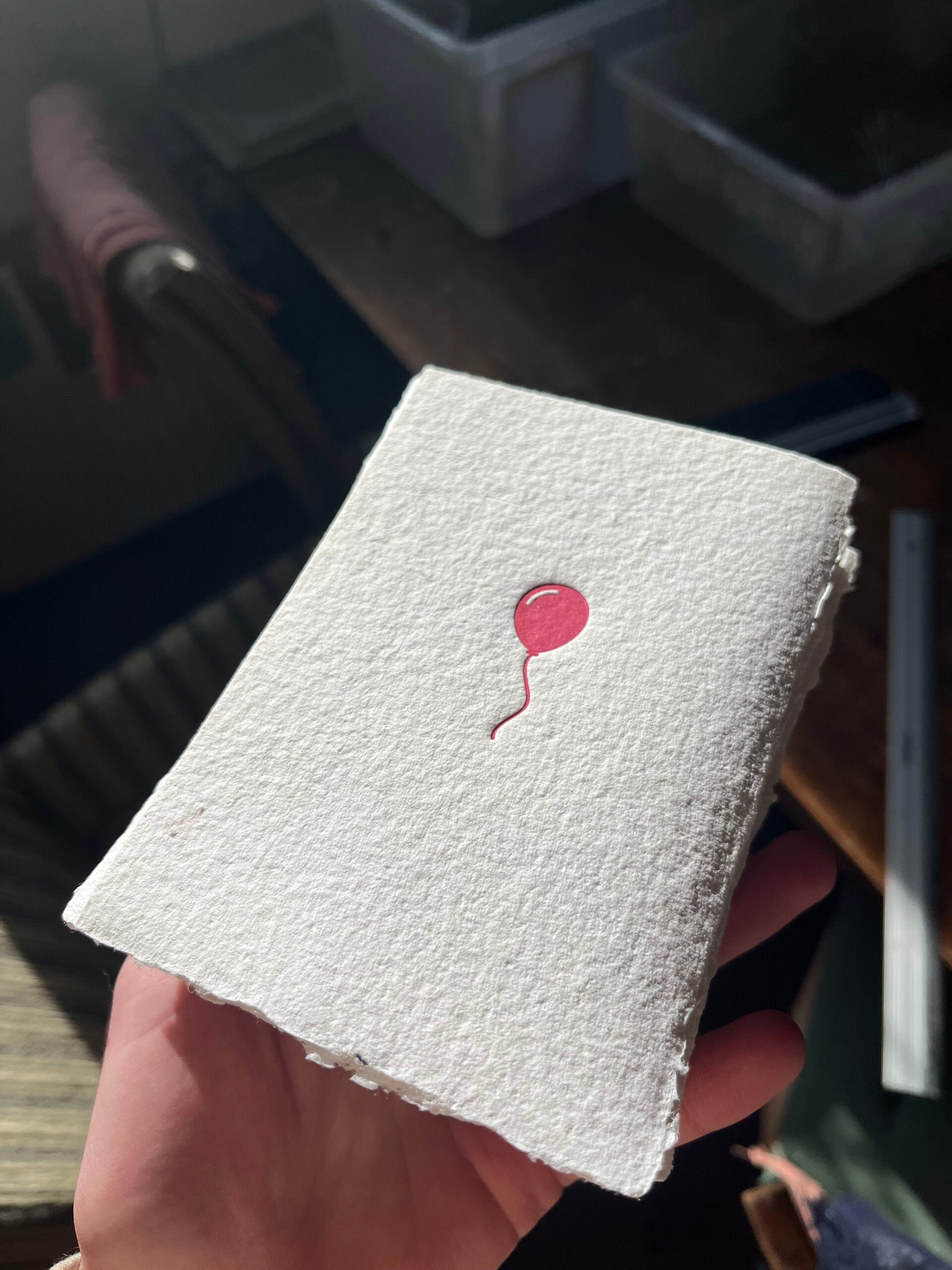 Gepersonaliseerde Kaart voor een verjaardag, bedrukt met de letterpress op katoenpapier