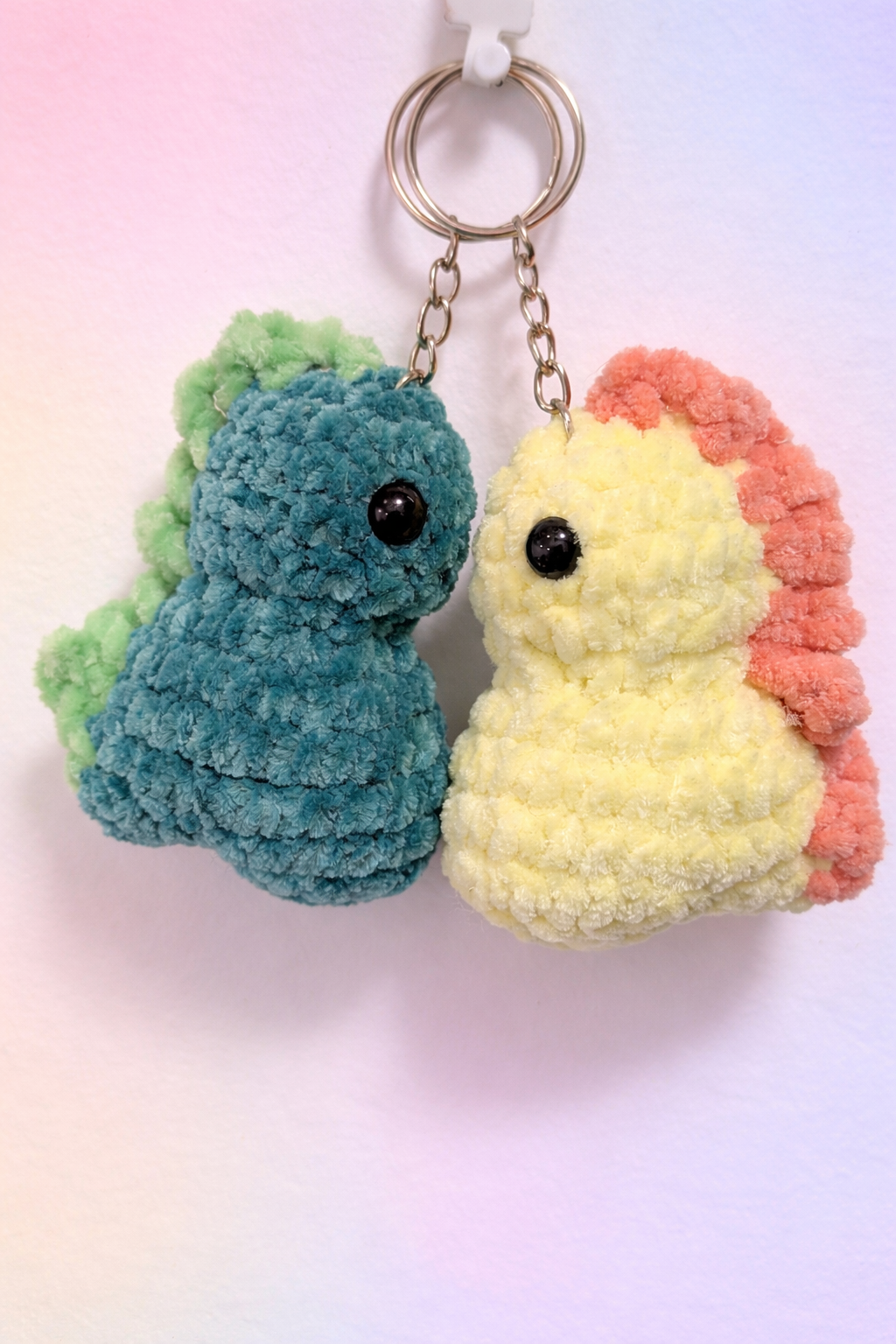 Porte clefs bébé dinosaure