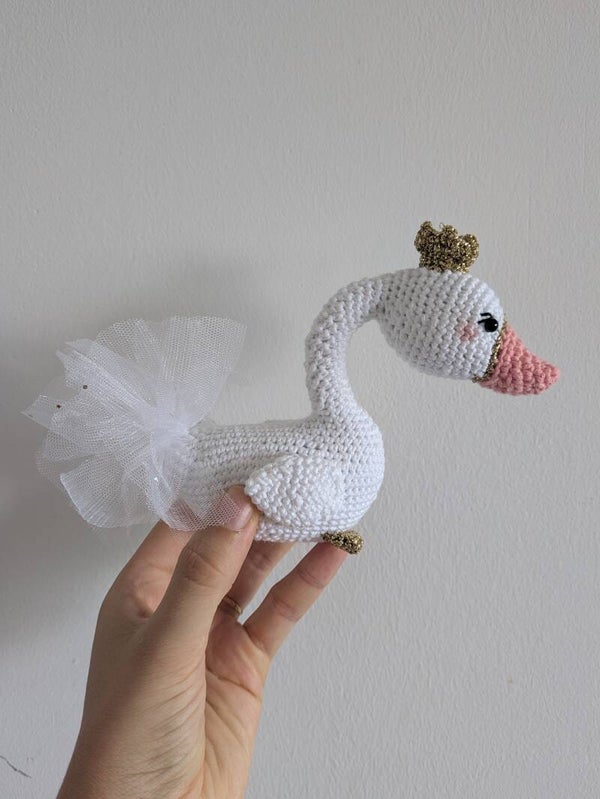Cygne décoratif or et tulle