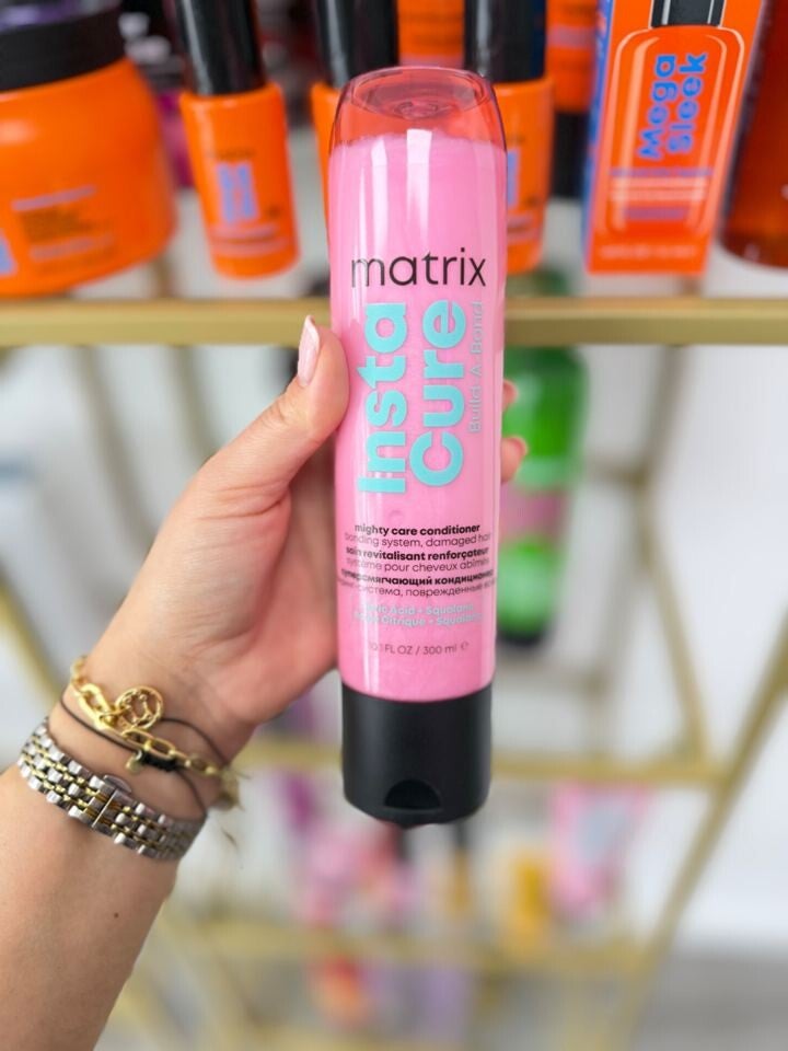 Matrix Insta Cure Build-A-Bond • Mighty Care Conditioner 300 ml