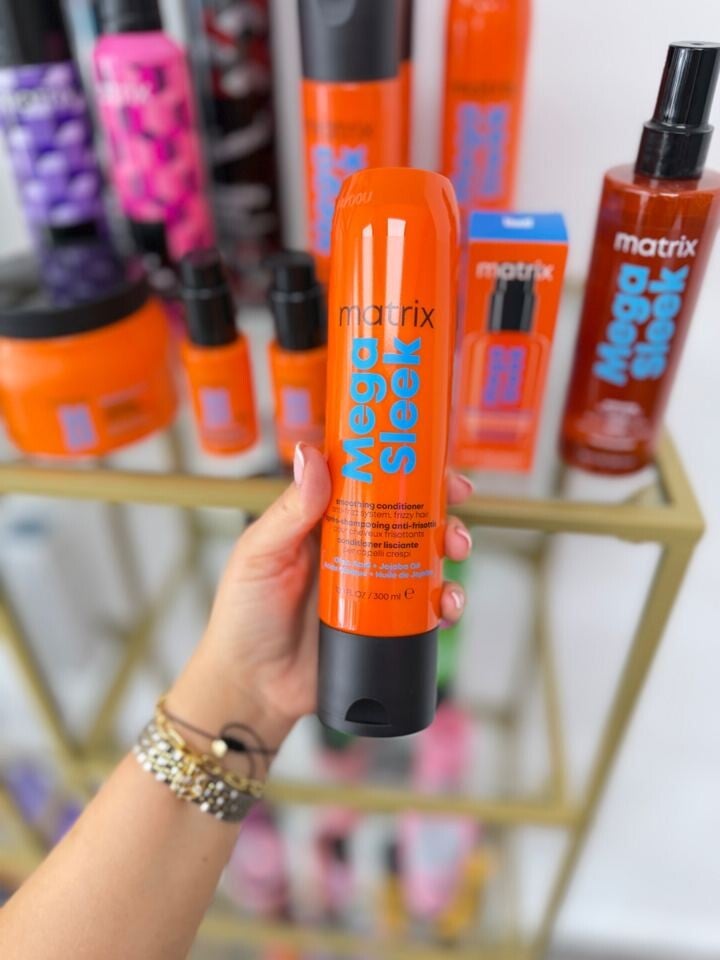 Matrix Mega Sleek • Smoothing Conditioner 300 ml