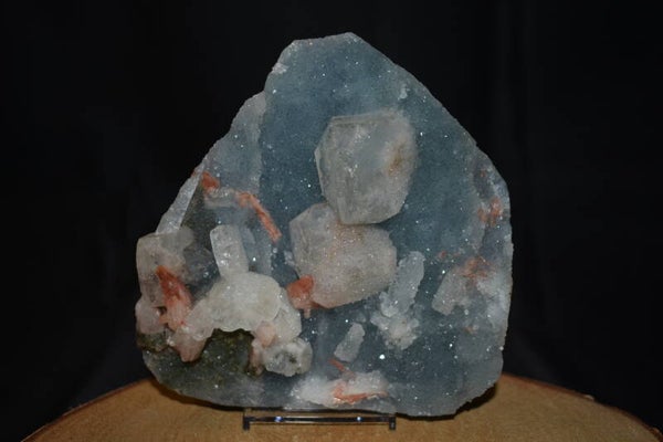 Calcédoine Bleu avec inclusion de Stilbite : 752g