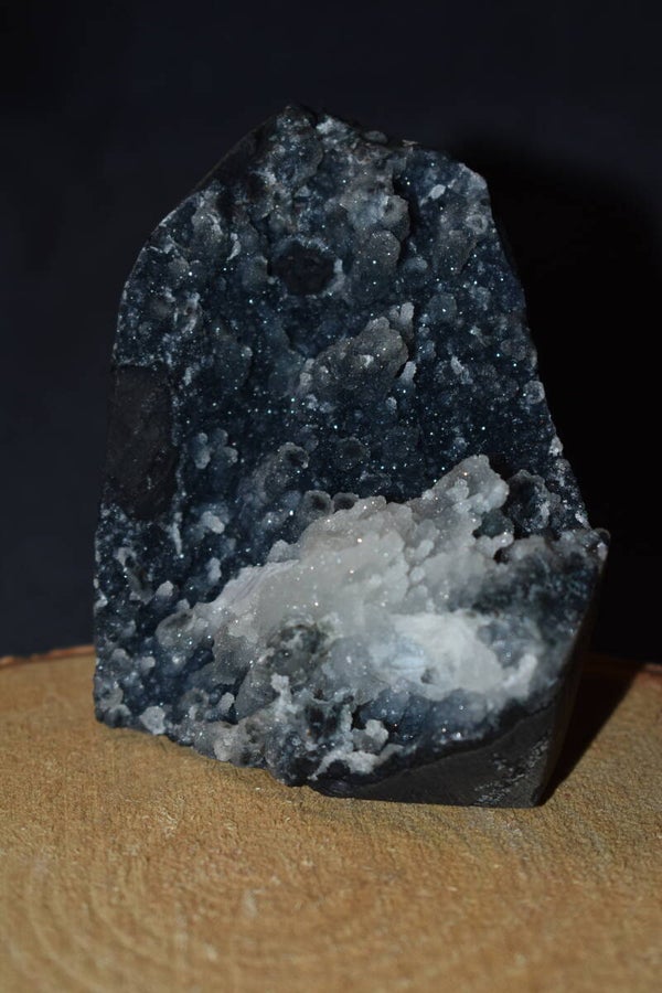 Géode Calcédoine noir Apophyllite : 287g