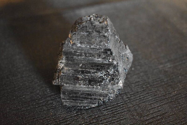 Tourmaline noire brute du Brésil
